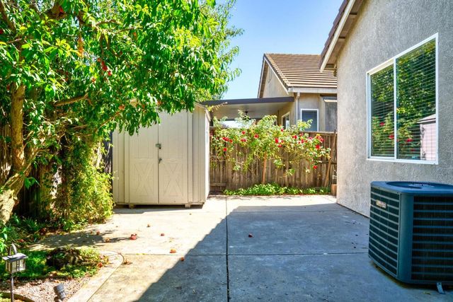10874 Arrowood Dr, Stockton, CA 95219