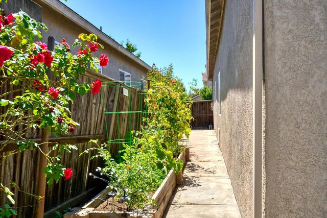 10874 Arrowood Dr, Stockton, CA 95219