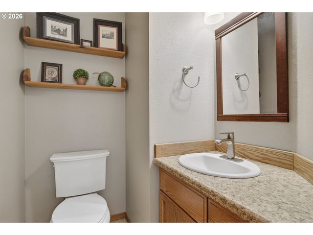 308 Ne 144TH Ave, Vancouver, WA 98684