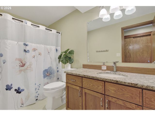 308 Ne 144TH Ave, Vancouver, WA 98684