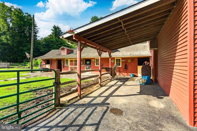 1819 LARKIN RD, Upper Chichester, PA 19061