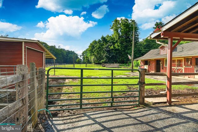 1819 LARKIN RD, Upper Chichester, PA 19061