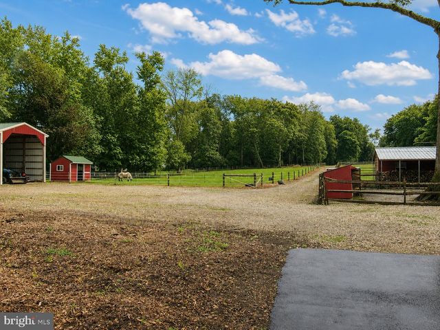 1819 LARKIN RD, Upper Chichester, PA 19061