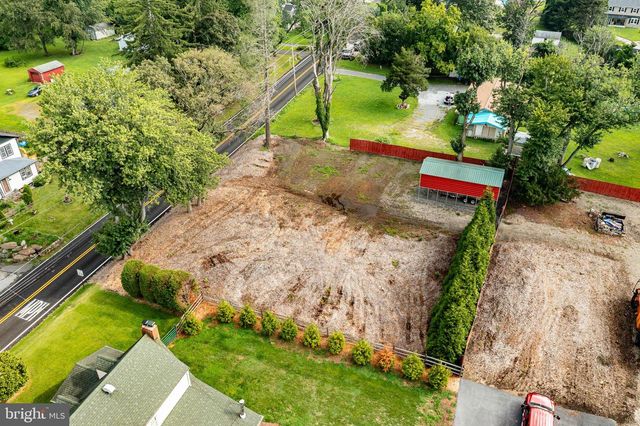 1819 LARKIN RD, Upper Chichester, PA 19061