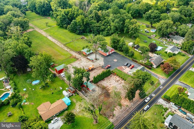 1819 LARKIN RD, Upper Chichester, PA 19061