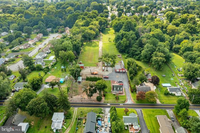 1819 LARKIN RD, Upper Chichester, PA 19061