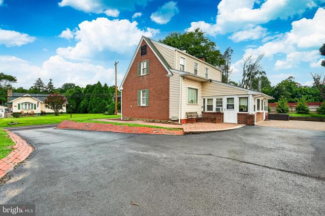 1819 LARKIN RD, Upper Chichester, PA 19061