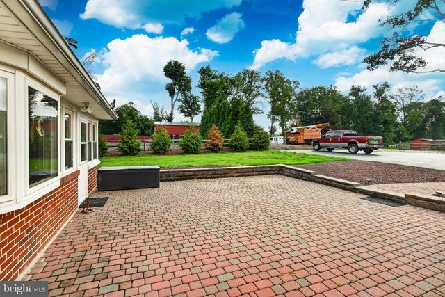1819 LARKIN RD, Upper Chichester, PA 19061