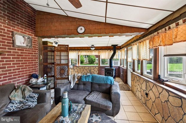 1819 LARKIN RD, Upper Chichester, PA 19061