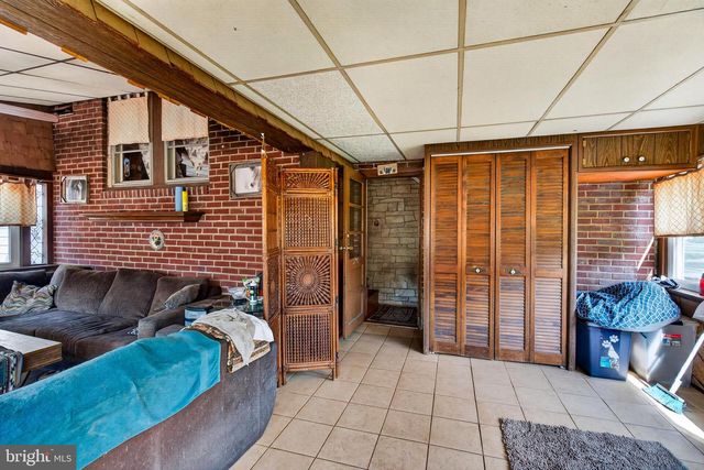 1819 LARKIN RD, Upper Chichester, PA 19061