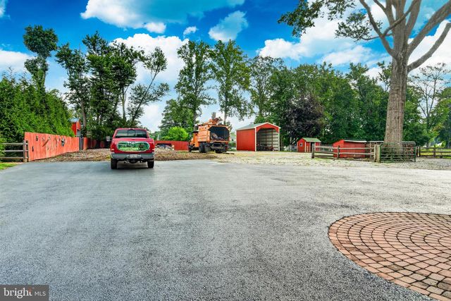 1819 LARKIN RD, Upper Chichester, PA 19061