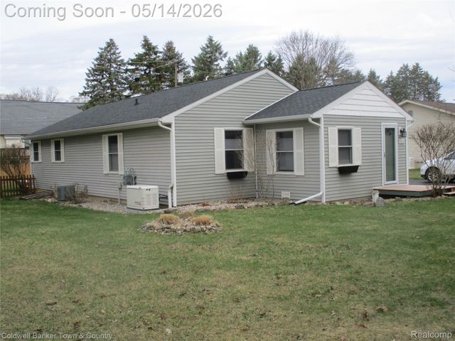 4610 Van Amberg Road, Brighton Township, MI 48114