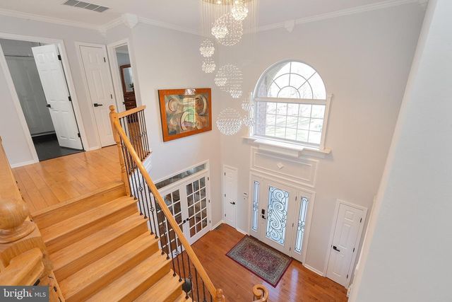 6 LAWRENCE CT, Monroe Township, NJ 08831