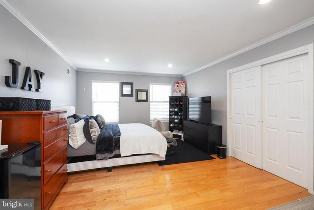 6 LAWRENCE CT, Monroe Township, NJ 08831
