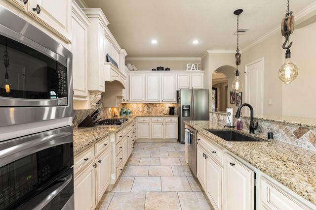 2401 Ellis Park Lane, Conroe, TX 77304
