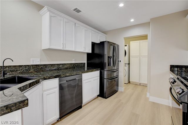 3330 Cheltenham Street, Las Vegas, NV 89129