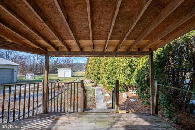 202 WATER ST, Oley, PA 19547