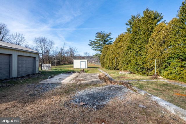 202 WATER ST, Oley, PA 19547