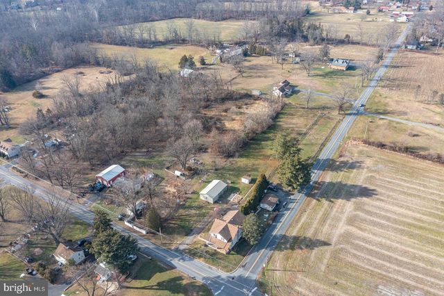 202 WATER ST, Oley, PA 19547