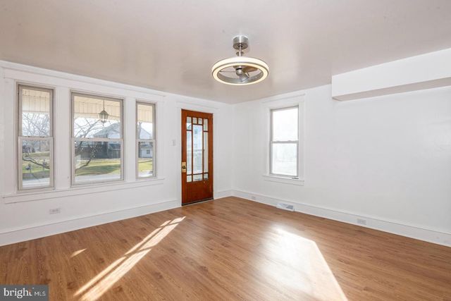 202 WATER ST, Oley, PA 19547