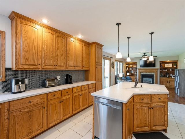 1415 W 9th Street S, Newton, IA 50208