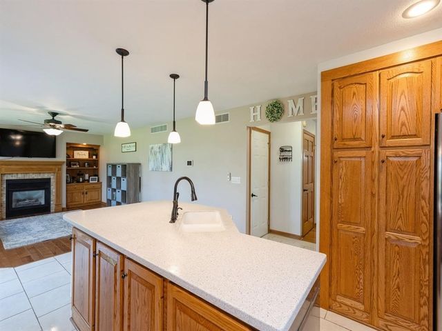 1415 W 9th Street S, Newton, IA 50208