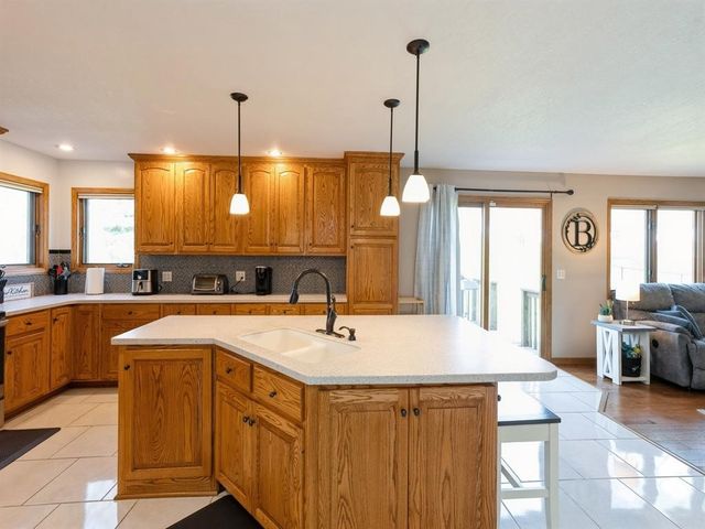 1415 W 9th Street S, Newton, IA 50208