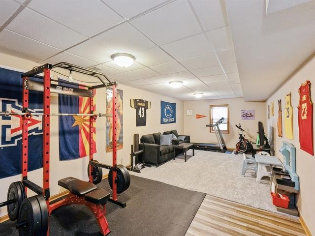 1415 W 9th Street S, Newton, IA 50208