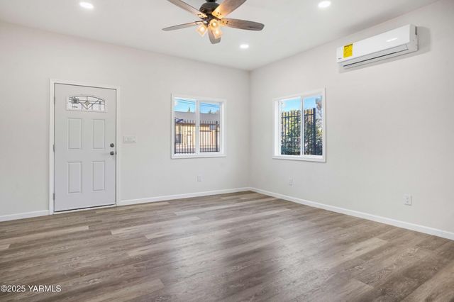 105 S Fair Ave, Yakima, WA 98901