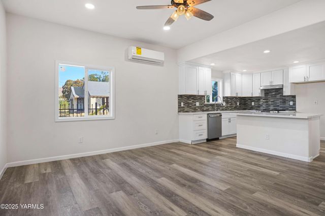 105 S Fair Ave, Yakima, WA 98901