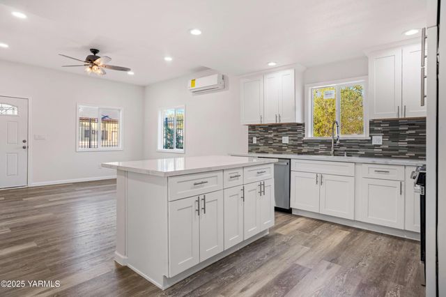 105 S Fair Ave, Yakima, WA 98901