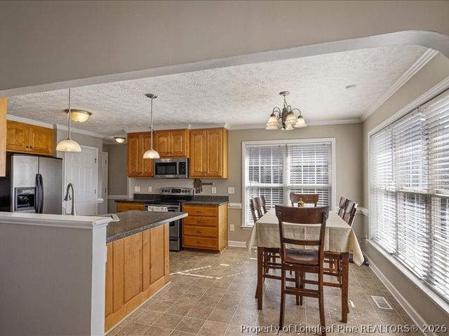 1328 Masterpiece Drive, Hope Mills, NC 28348