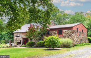 18 PHEASANT RD, Norristown, PA 19403