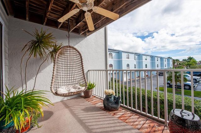 745 PINELLAS BAYWAY S 206, St Petersburg, FL 33705
