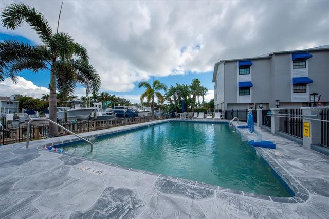 745 PINELLAS BAYWAY S 206, St Petersburg, FL 33705
