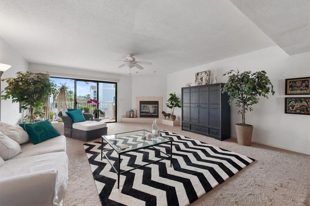 745 PINELLAS BAYWAY S 206, St Petersburg, FL 33705