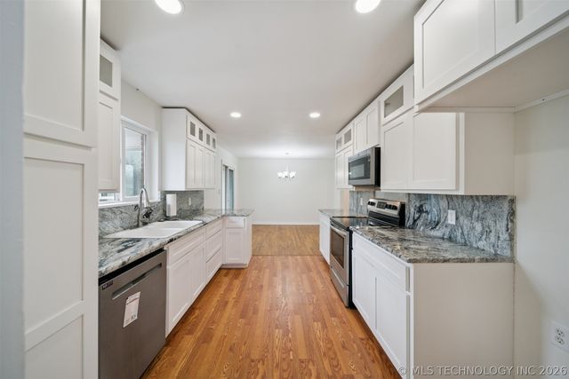 205 S Mary Avenue, Wagoner, OK 74467