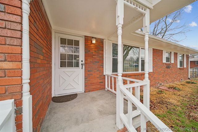 205 S Mary Avenue, Wagoner, OK 74467