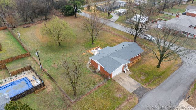 205 S Mary Avenue, Wagoner, OK 74467