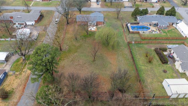 205 S Mary Avenue, Wagoner, OK 74467