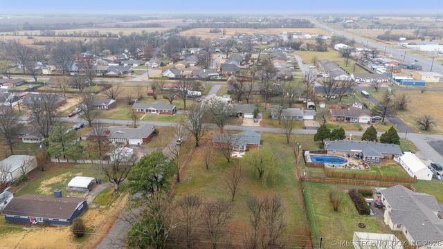 205 S Mary Avenue, Wagoner, OK 74467