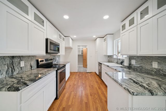 205 S Mary Avenue, Wagoner, OK 74467