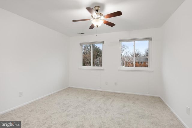 402-B MULBERRY CV, Mount Laurel, NJ 08054