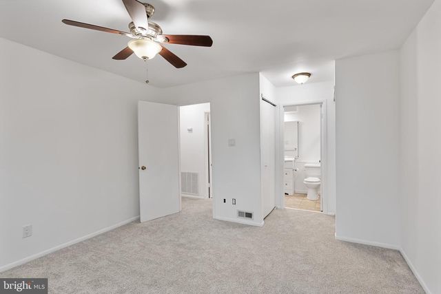 402-B MULBERRY CV, Mount Laurel, NJ 08054