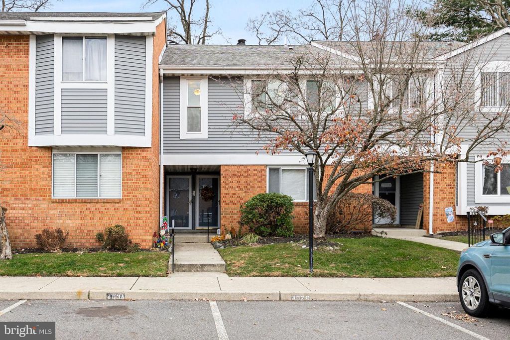 402-B MULBERRY CV, Mount Laurel, NJ 08054