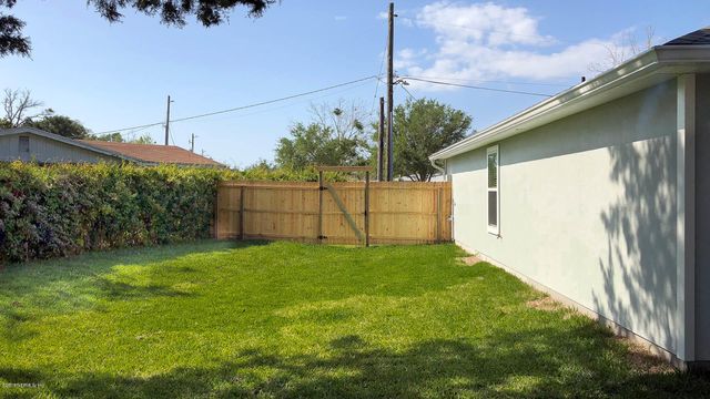 707 AMBERJACK Lane, Atlantic Beach, FL 32233