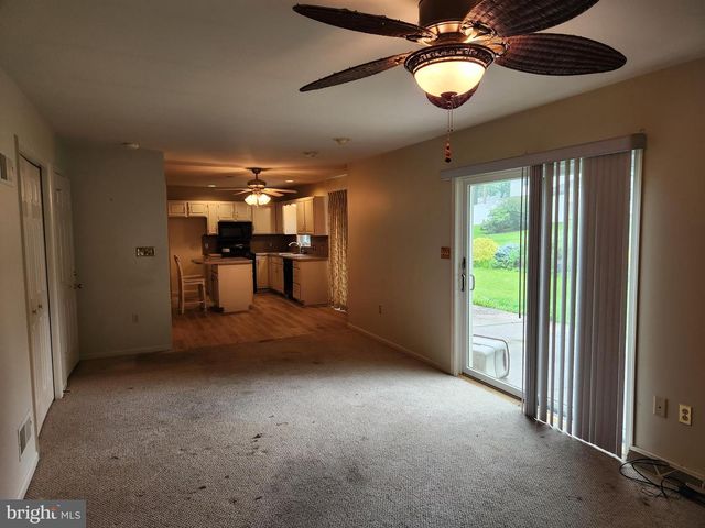 208 E 6TH ST, Lititz, PA 17543