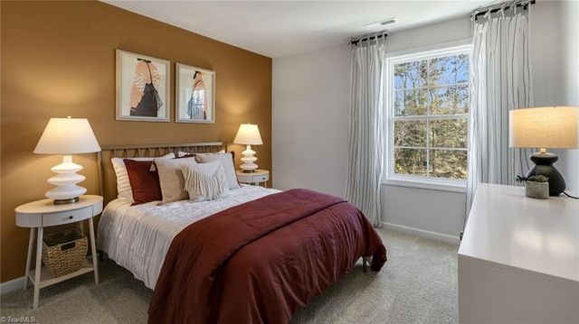 129 Briarwood Lane, Bermuda Run, NC 27006