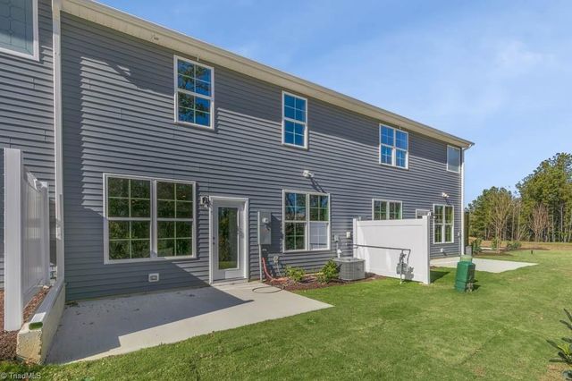 129 Briarwood Lane, Bermuda Run, NC 27006