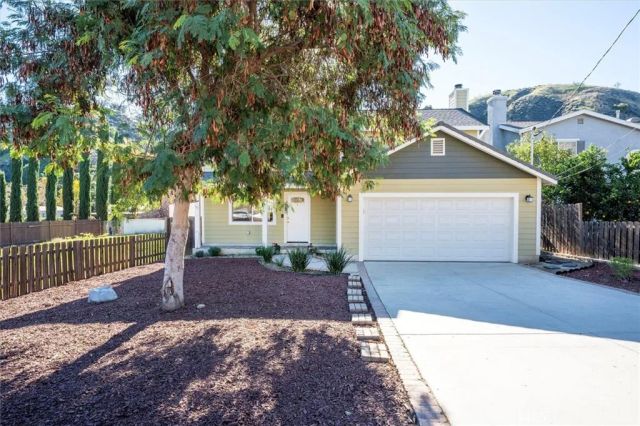 30352 San Martinez, Castaic, CA 91384